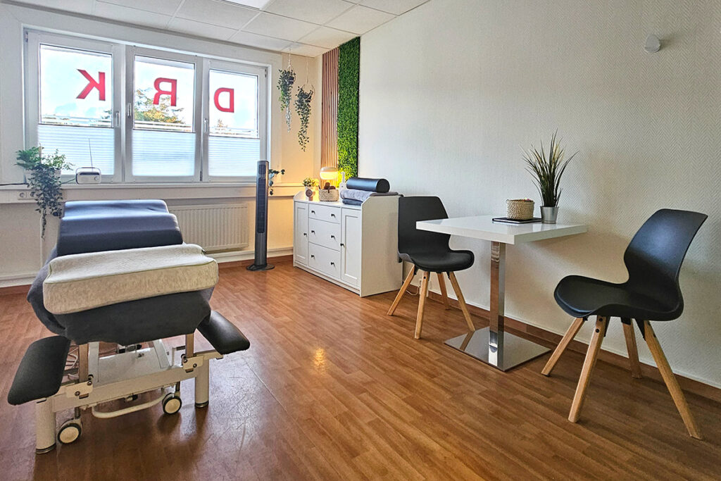 DRK Physiotherapie Stralsund – großzügige Praxisräume für Behandlung, wie beispielsweise Lymphdrainage