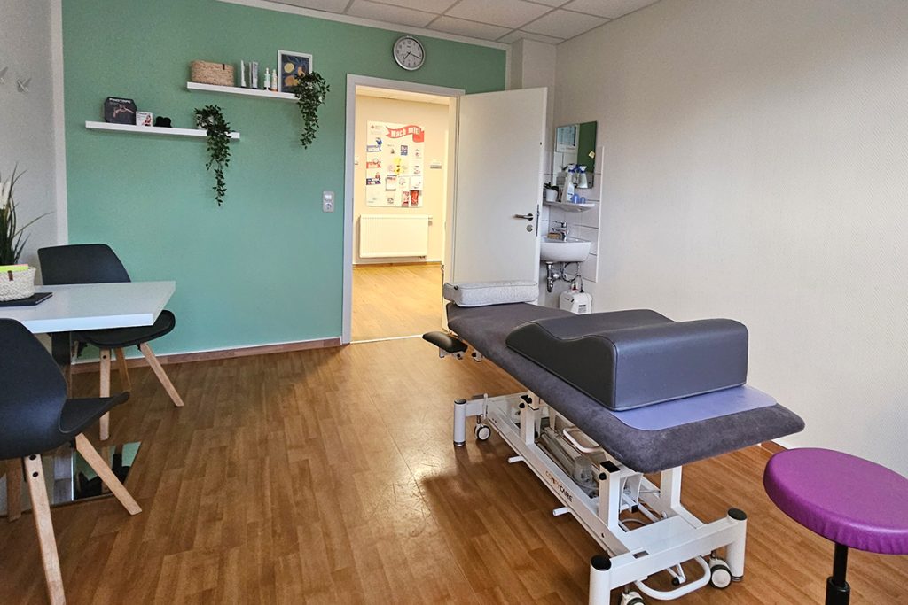DRK Physiotherapie Stralsund – großzügige Praxisräume für Behandlung, wie beispielsweise Lymphdrainage
