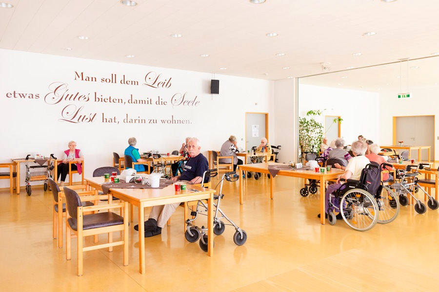 DRK-Pflegeeinrichtung Ostseebad Binz gemütliche Räumlichkeiten zum Verweilen und für Freizeit- und Beschäftigungsangebote