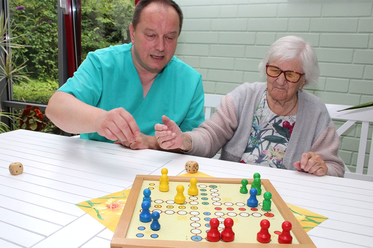 DRK-Pflegeeinrichtung Sassnitz Betreuung Spielen