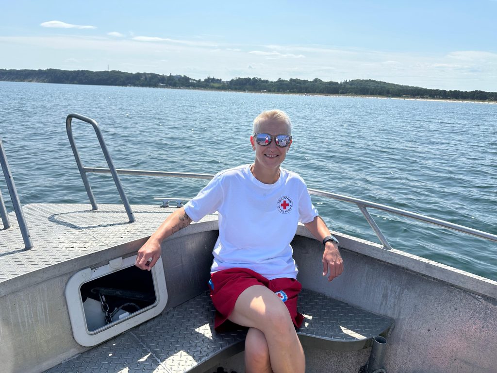 Einsatzkräfte des DRK sichern das Rugia Hoe Ocean Sport Event in Sellin ab.